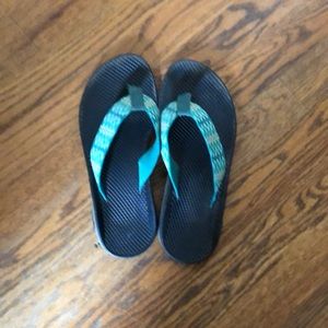 Chaco flip flops size 7